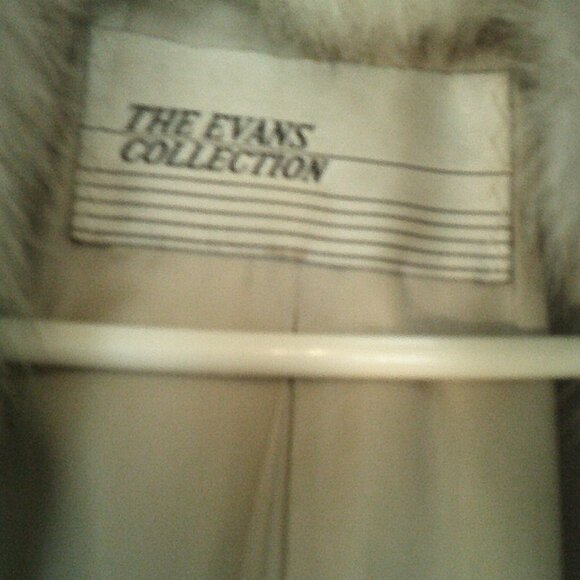 The Evans Collection Beige Mink Jacket - Picture 6 of 6